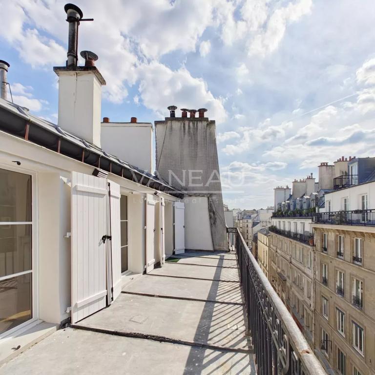 Paris IIe - Montorgueil - Appartement dernier étage avec terrass