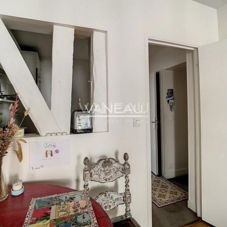 PARIS VIe -  DEUX PIECES POUR PIED A TERRE IDEAL  BAIL CODE CIVI