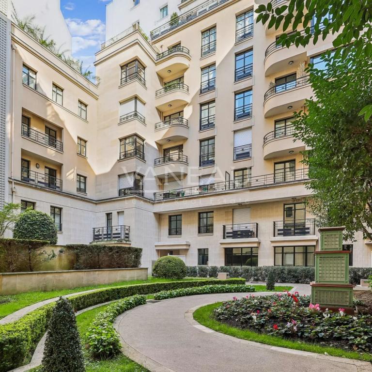 Paris VIIe - Gros Caillou - Université