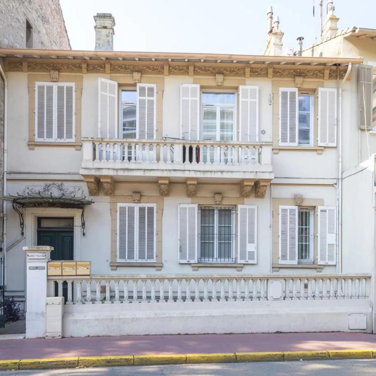 CANNES MONTFLEURY 2 pièces