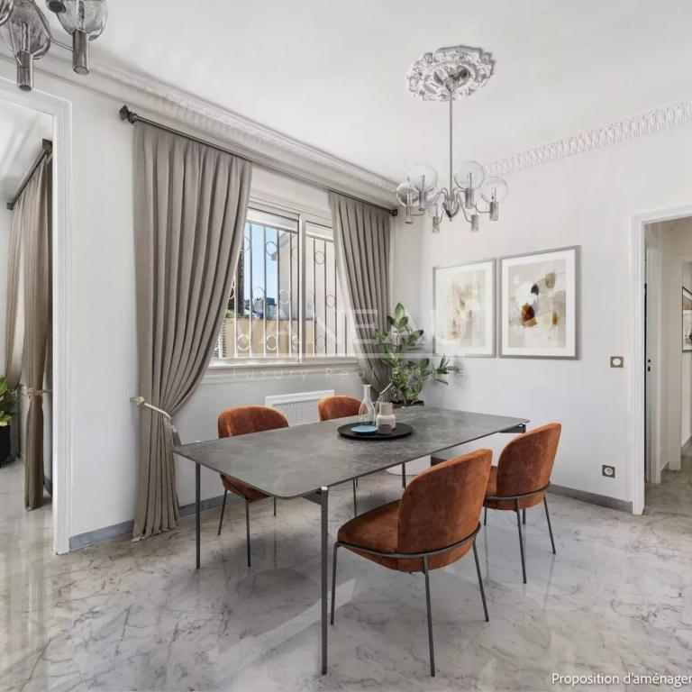 Paris XVIe - Trocadéro - Appartement familial avec balcon et vue