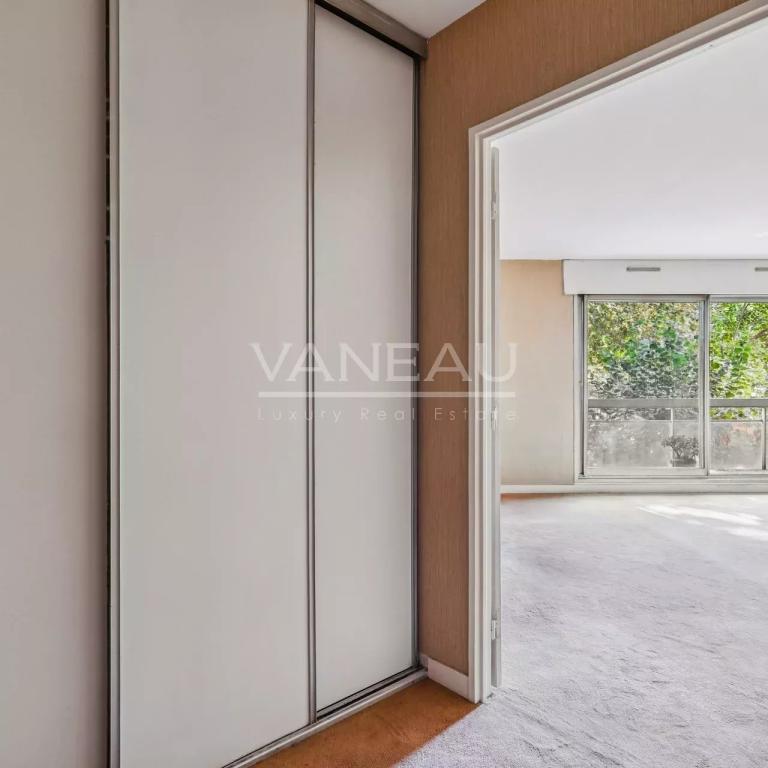 Boulogne - Appartement familial avec deux balcons terrasses