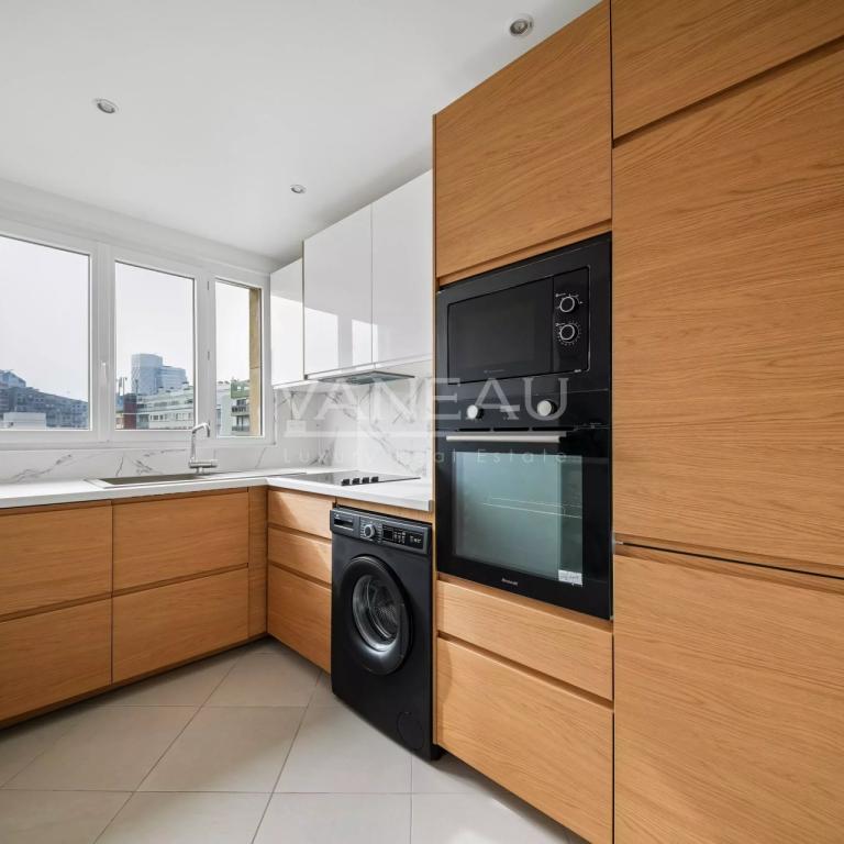 Boulogne - En parfait état - En étage avec ascenseur