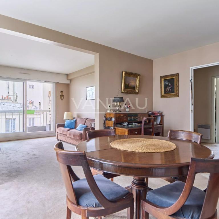 PARIS XV - 4 pièces - Balcons -  grand parking inclus