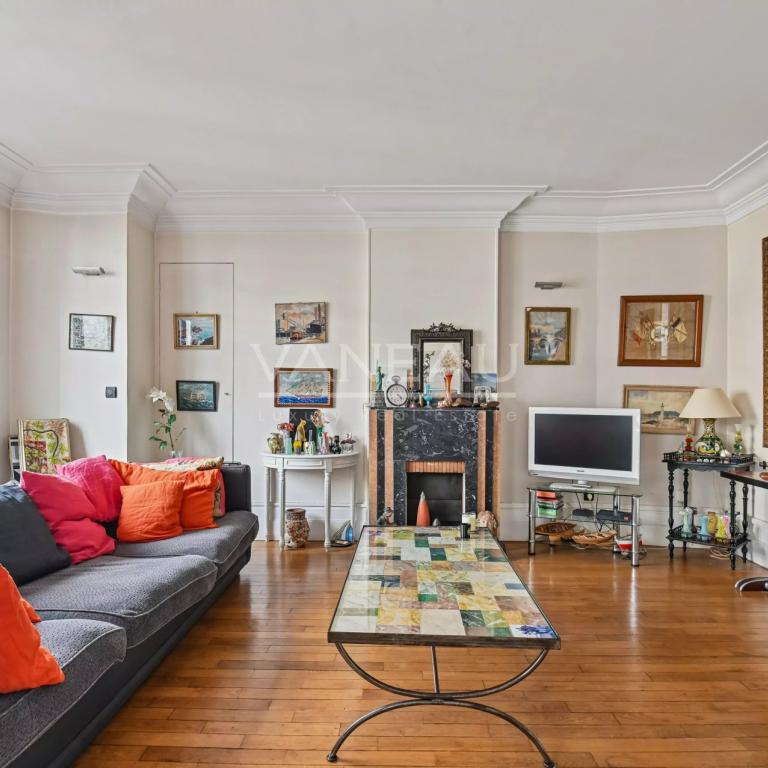 NEUILLY SUR SEINE - Exclusivité - Charme de l’ancien.