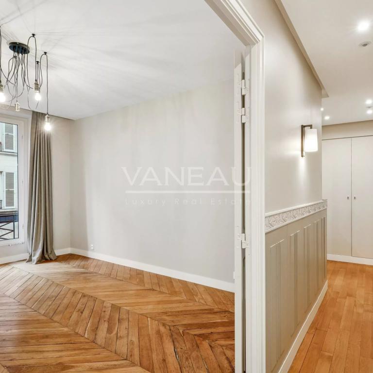 APPARTEMENT NON MEUBLÉ – PARIS 8ème – QUARTIER CHAMPS-ÉLYSÉES / 