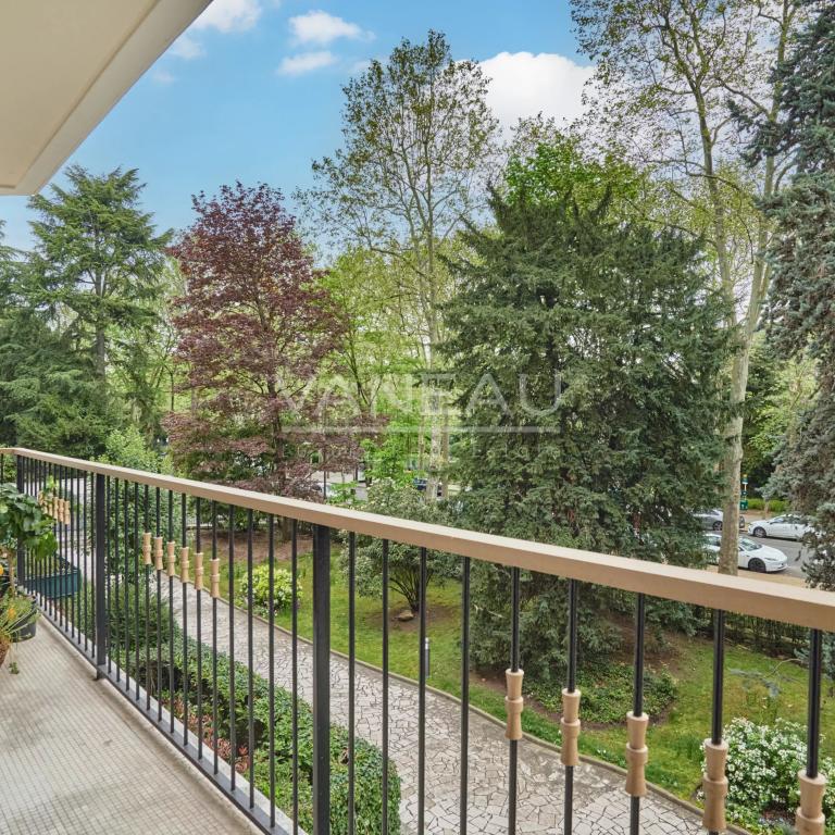 Neuilly - Hôpital américain, Marymount - Appartement rénové avec balcon