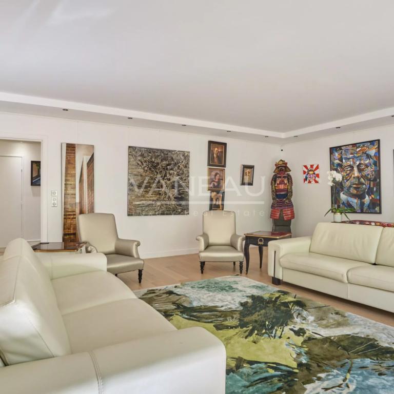 Neuilly-sur-Seine-Hôpital américain-Elégant appartement familial