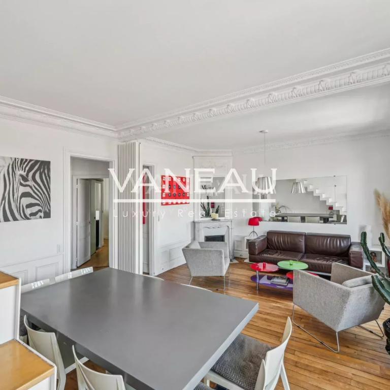 DUPLEX MEUBLÉ - PARIS XV