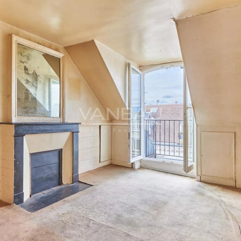 Paris IVe - Saint Paul - Deux pièces dernier étage ascenseur bal