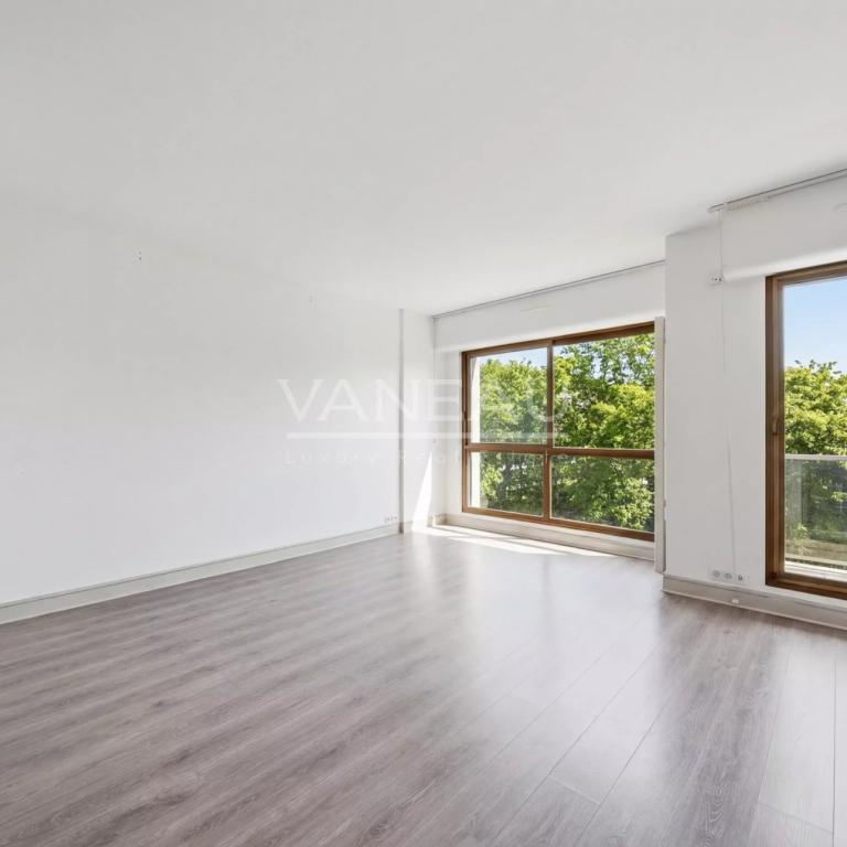 Neuilly - Château - Appartement familial avec balcon-terrasses