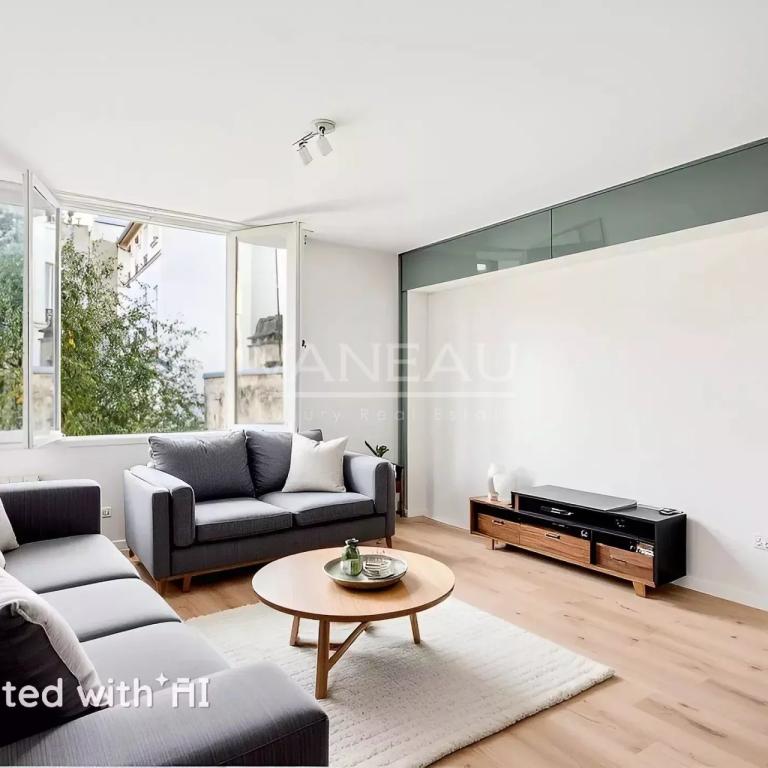 Paris 11ème Parmentier agréable studio sur jardin sans vis-à-vis