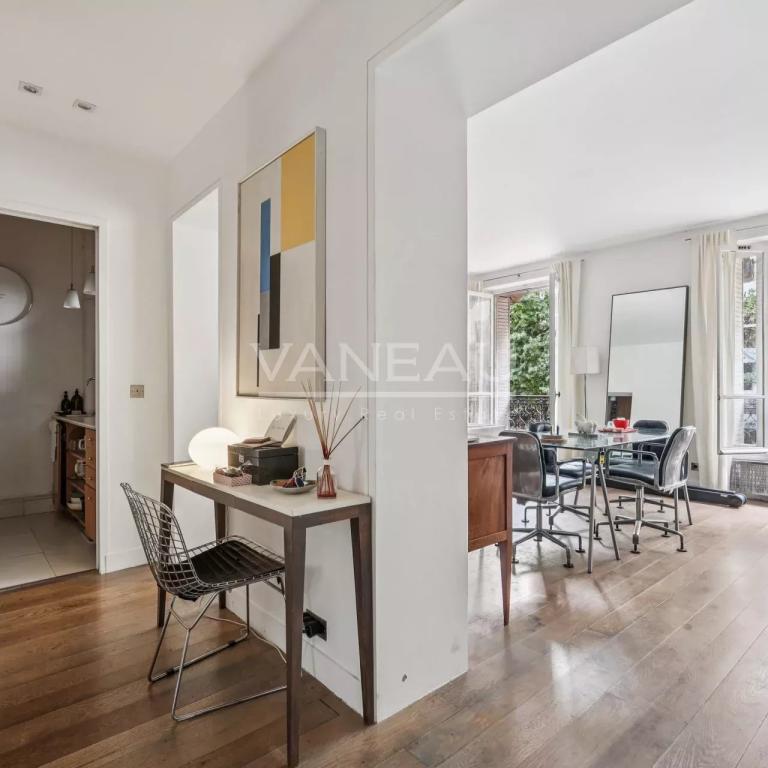 PARIS XV Nord - Appartement trois pièces lumineux