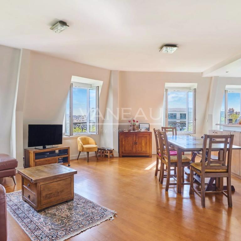 Paris  XIVème - Dernier étage avec ascenseur