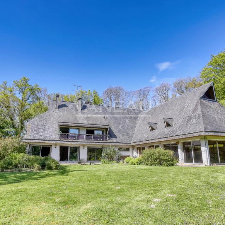 Maison d'architecte  intemporelle en Normandie