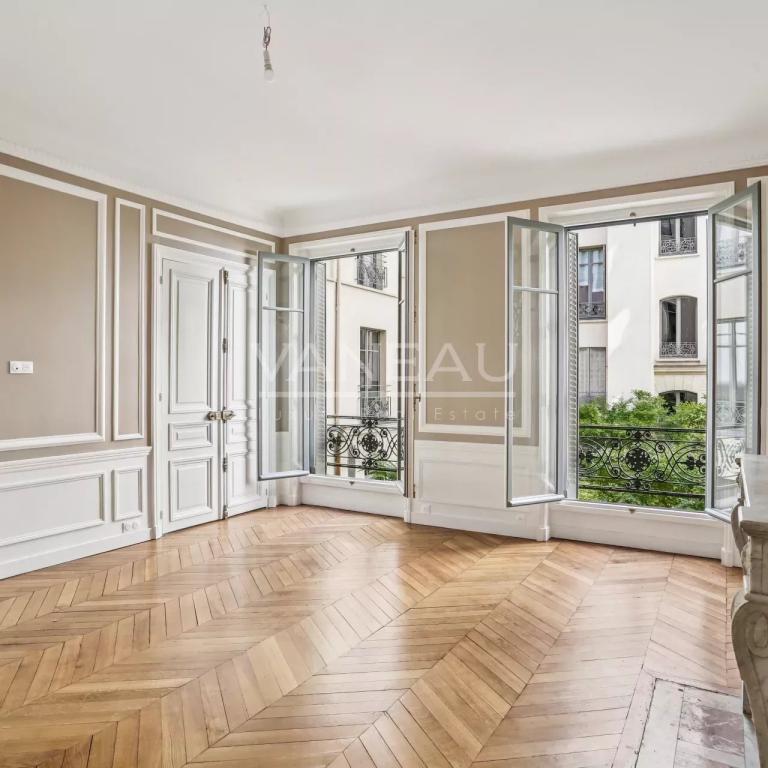 Paris XVIIe- Copropriété de grand standing - Appartement familia