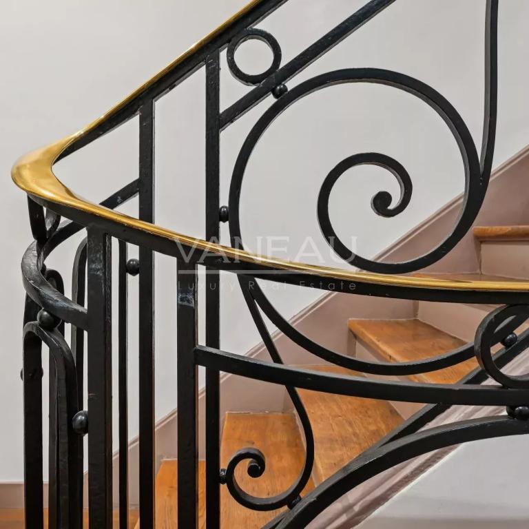 Paris XVIe - Square Lamartine - Hôtel particulier de réception e