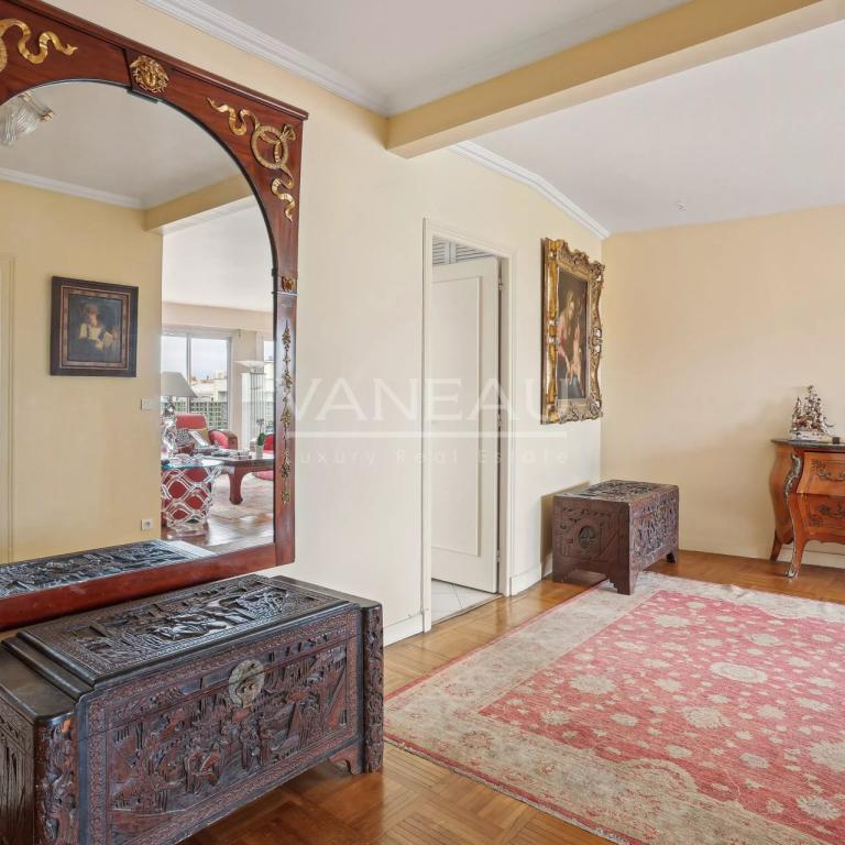 PARIS XVI - Auteuil Sud - Appartement familial avec balcon large