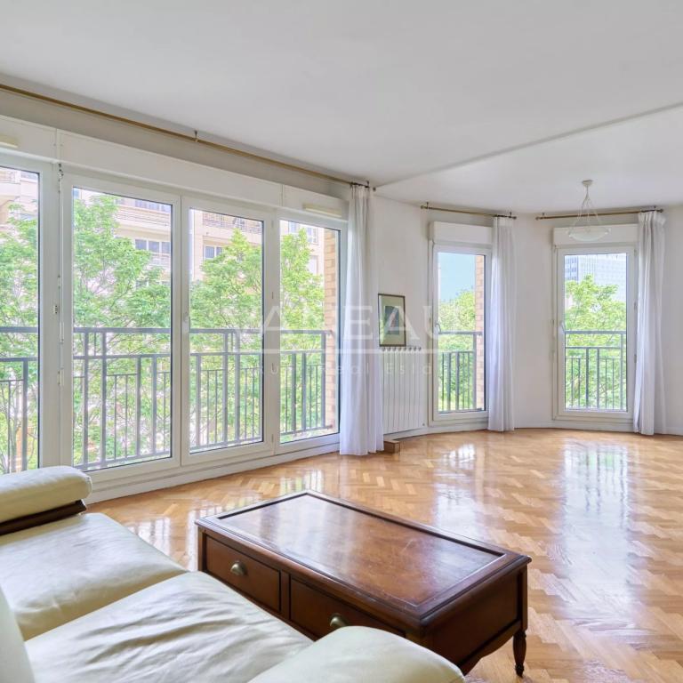 Courbevoie - Quartier des Affaires - Appartement familial avec p