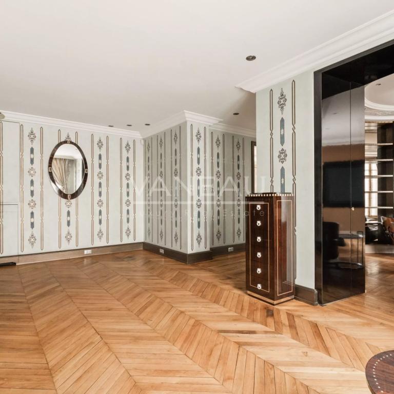 Paris XVIe - Trocadéro - Vue monuments.