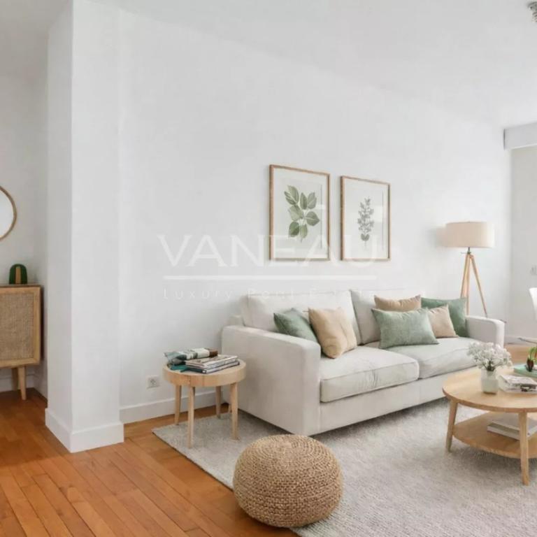 Charme de l'ancien - 2 pièces en étage