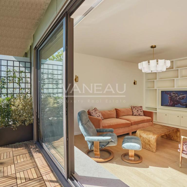 Pied à terre de standing en 2 chambres et clé en main avec clim et balcon - Parking en sus