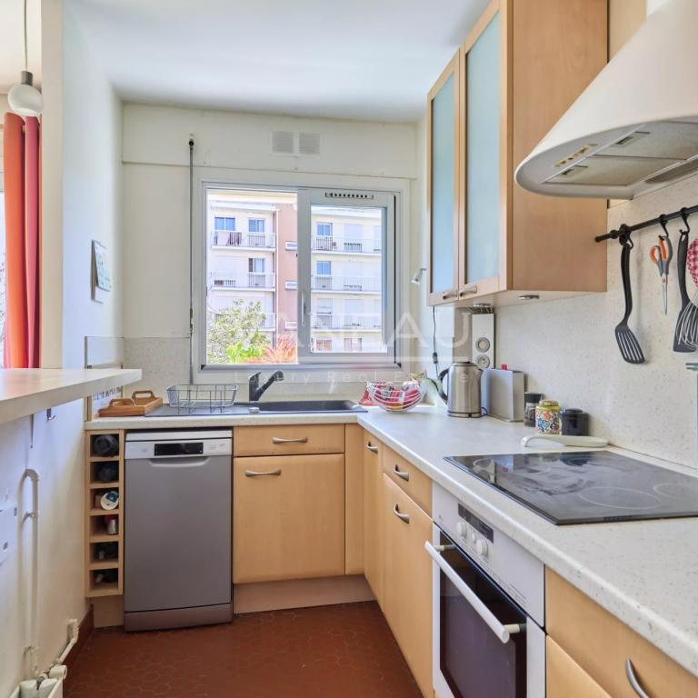 Boulogne Centre - Deux pièces lumineux, au calme, avec balcon