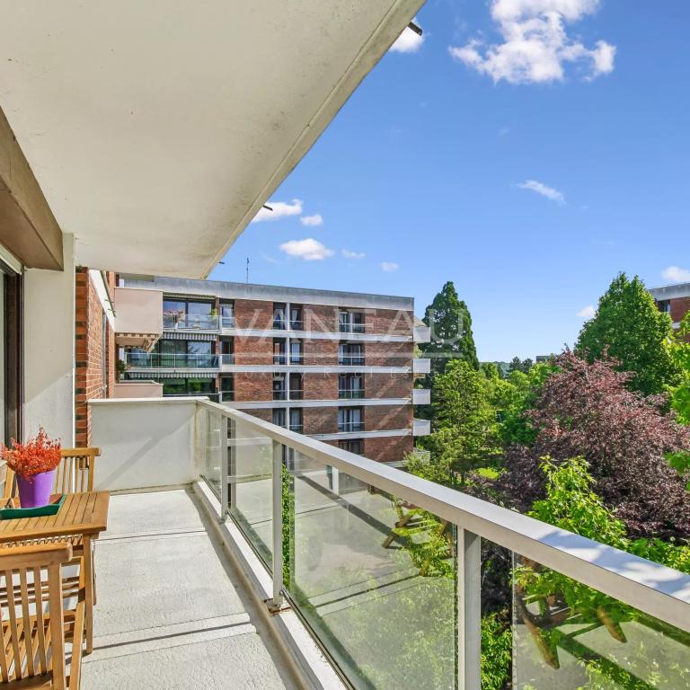 Résidence standing - 4 pèces avec terrasse - piscine et tennis ....