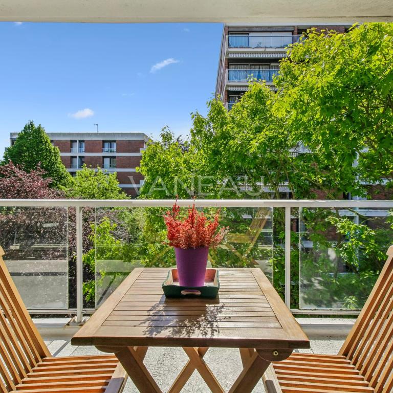 Résidence standing - 4 pèces avec terrasse - piscine et tennis ....
