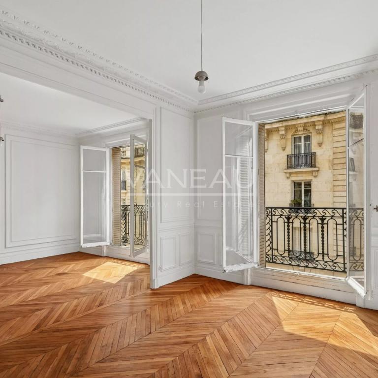 Paris XVIe -  Auteuil sud - Bel ancien - Trois chambres.