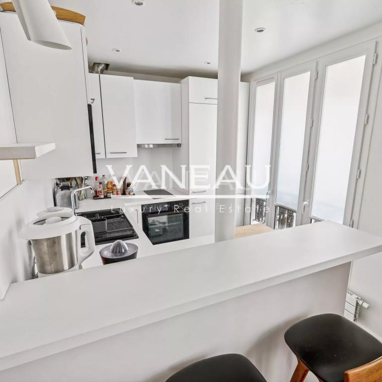 Paris Xe - Rue Beaurepaire - Beau 3 pièces classique en parfait 