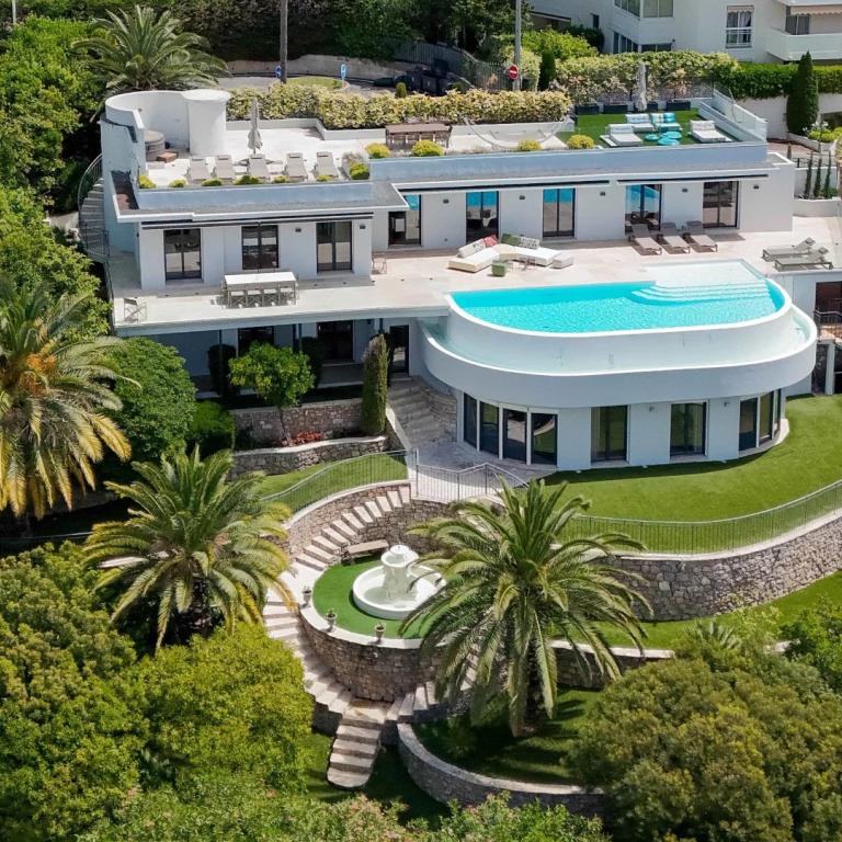 Cannes Luxueuse Villa vue mer panoramique à vendre