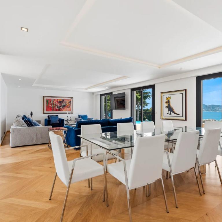 Cannes Luxueuse Villa vue mer panoramique à vendre
