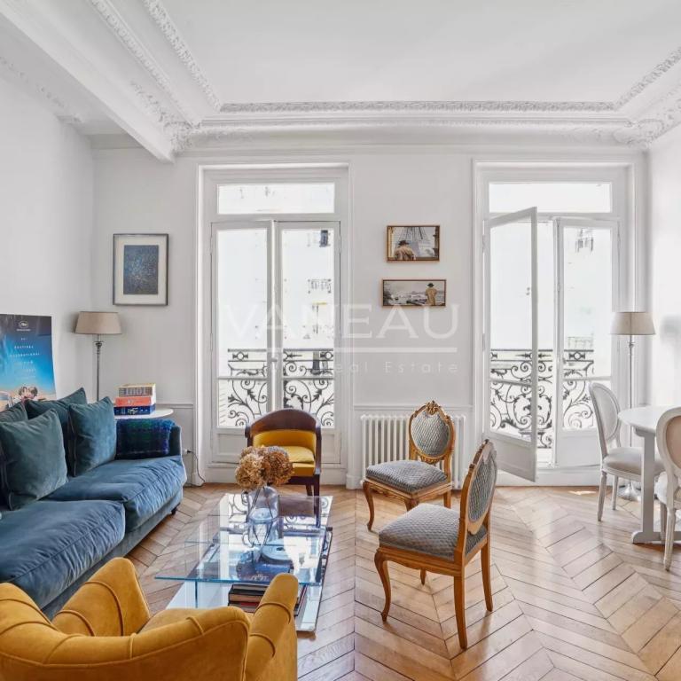 Paris XVIe - Village d'Auteuil - Elégant appartement deux chambr