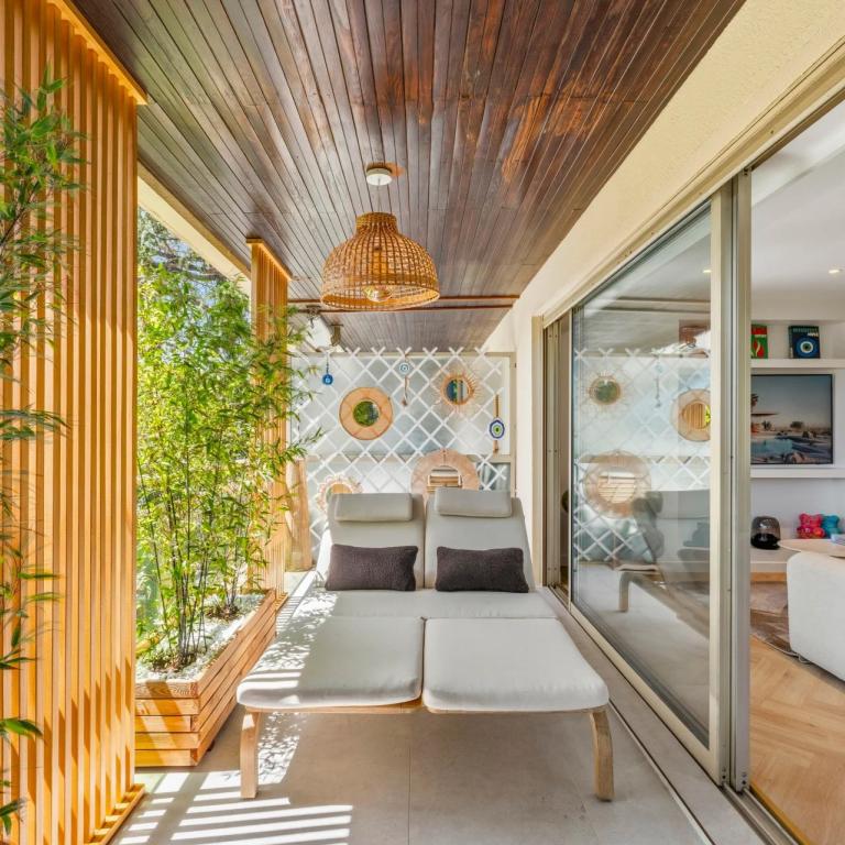 CANNES MONTROSE APPARTEMENT 3 PIECES RÉNOVÉ À VENDRE