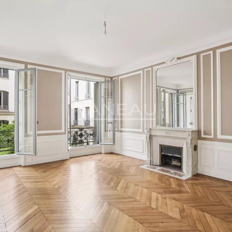 Paris XVIIe- Copropriété de grand standing - Appartement familia