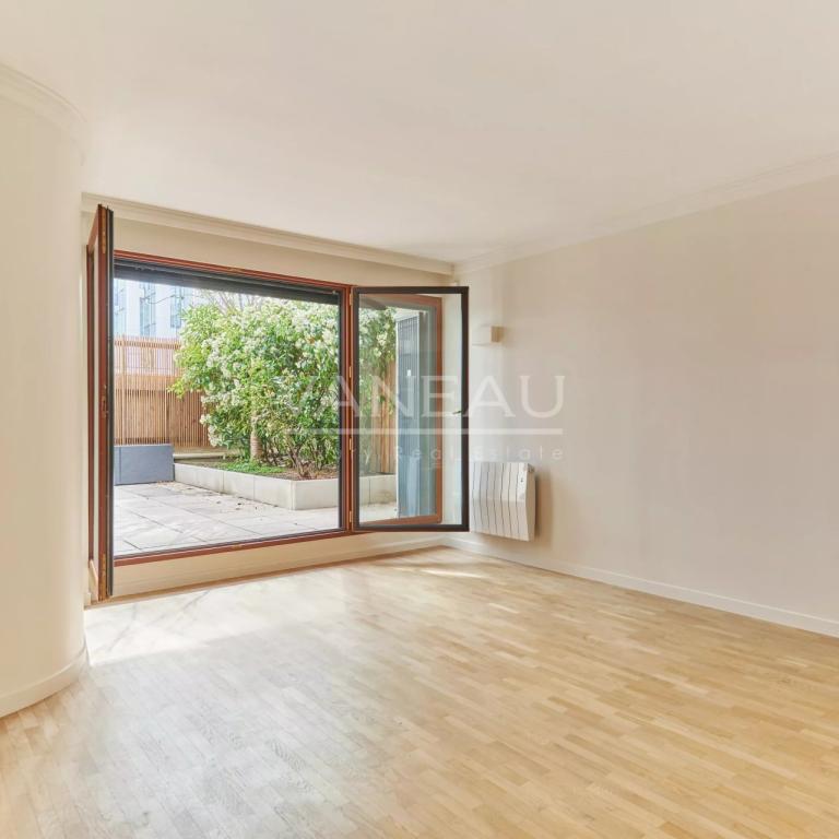 Paris XVe - Sèvres Lecourbe : Appartement familial avec terrasse