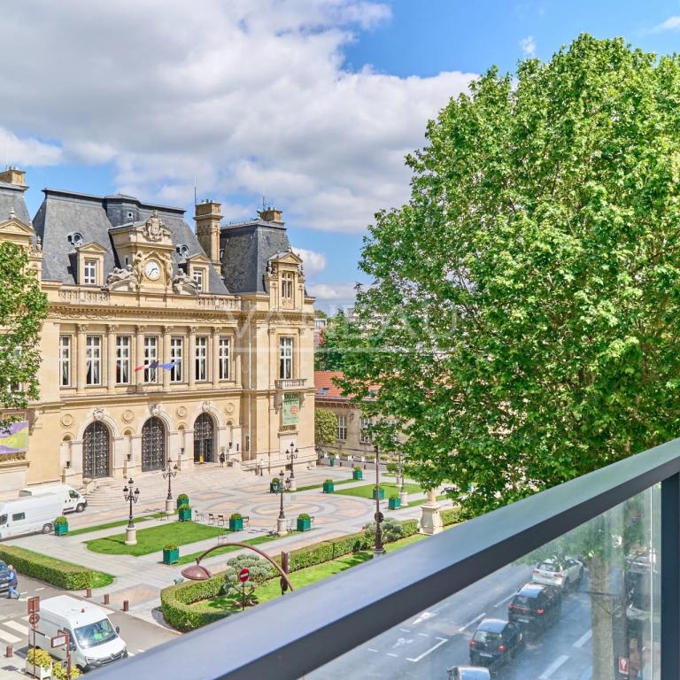 NEUILLY - MAIRIE - RESIDENCE CLUB DE NEUILLY