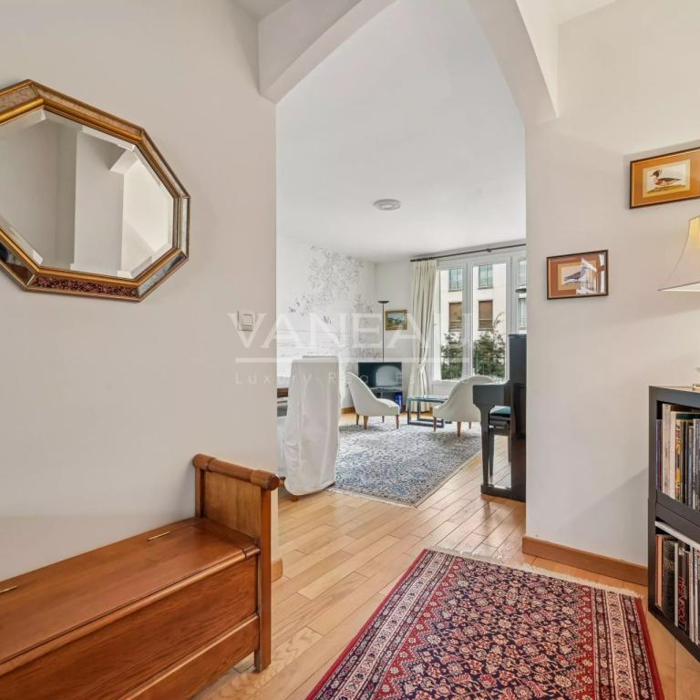 Paris XVe - Appartement trois pièces avec balcon - Parking inclu