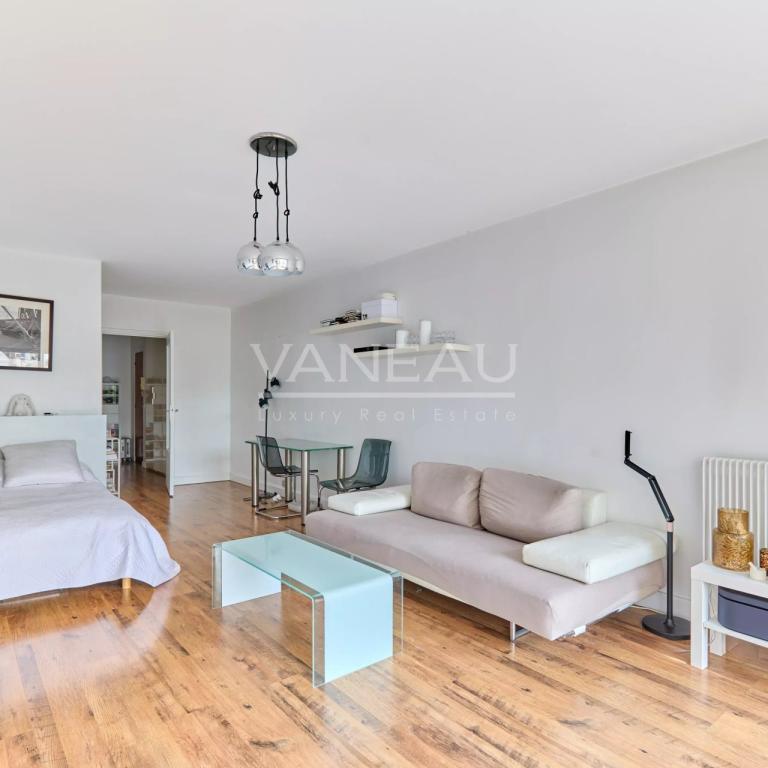 Paris VIe - Studio sur jardin Assas