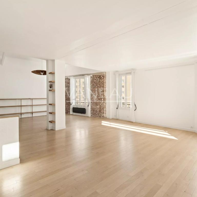 Duplex esprit loft au centre ville - Dernier étage