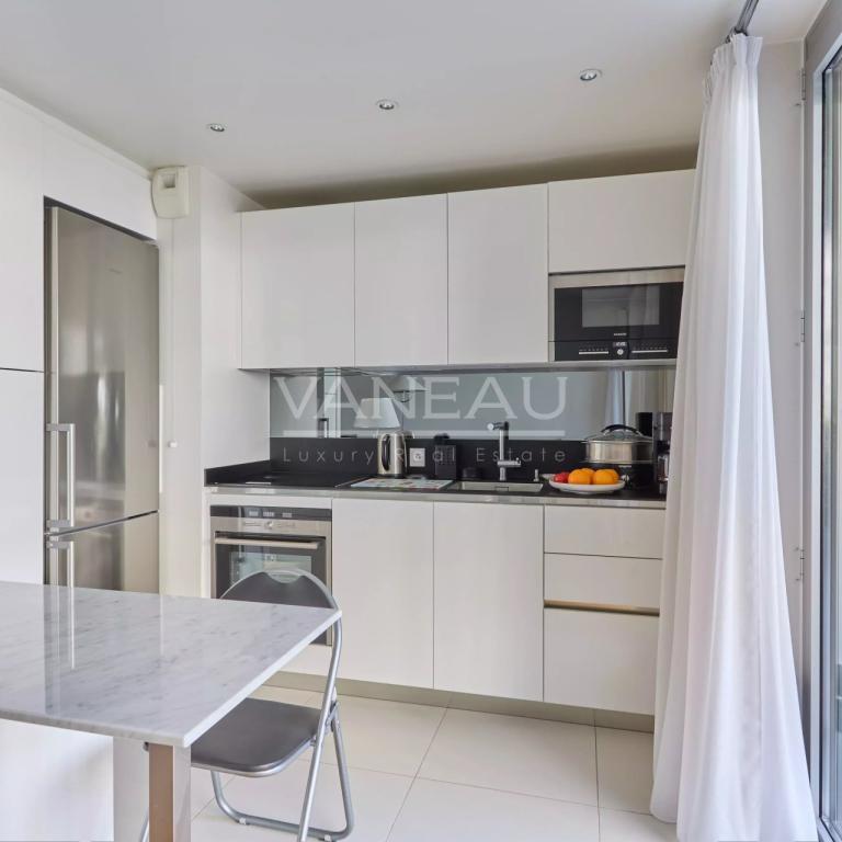 Boulogne Rives de Seine 2 pièces avec terrasse 14 m²