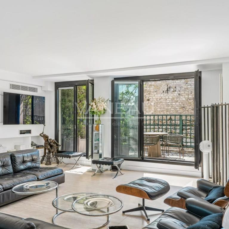 PARIS XVIe – Jasmin – 7ème étage avec Terrasse  de plain-pied.