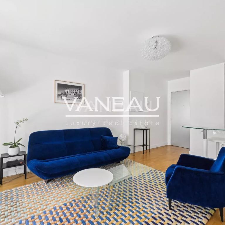 LOCATION MEUBLÉE 2 pièces - PARIS 15ème