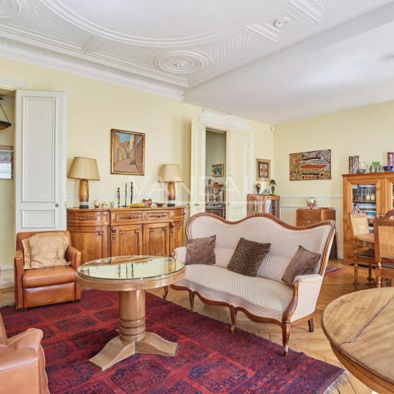 Paris VIIIe - Saint Augustin - Superbe appartement haussmannien