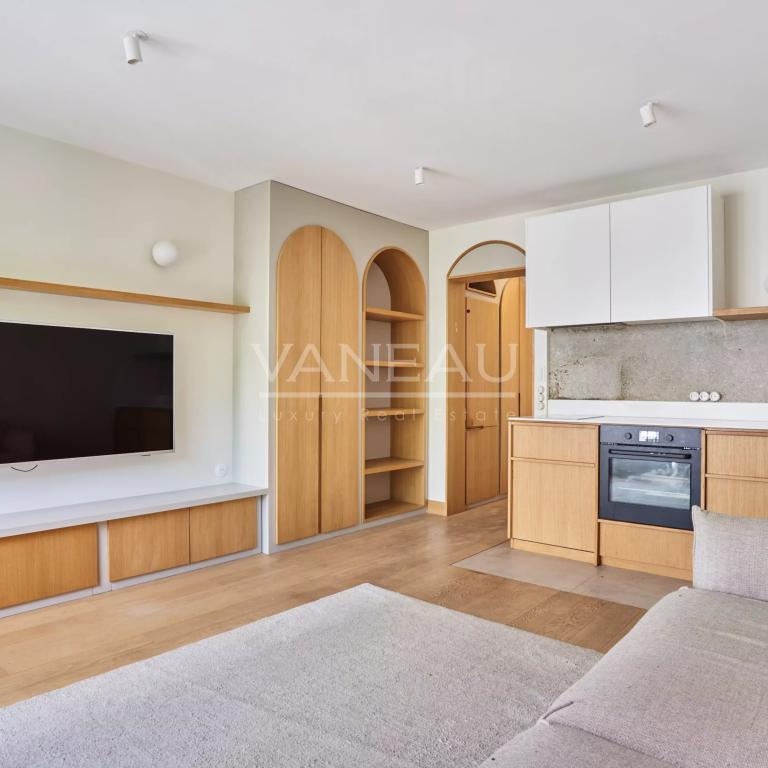 Paris XVIe- Villa Scheffer - Studio avec balcon