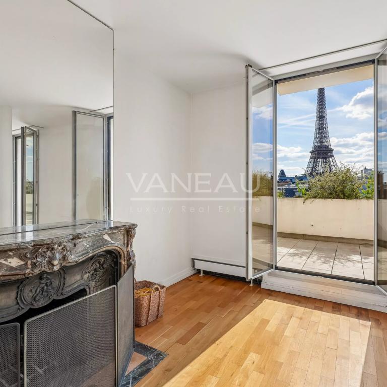 Paris VIIe - Gros caillou - Dernier étage avec terrasse avec vue sur monuments