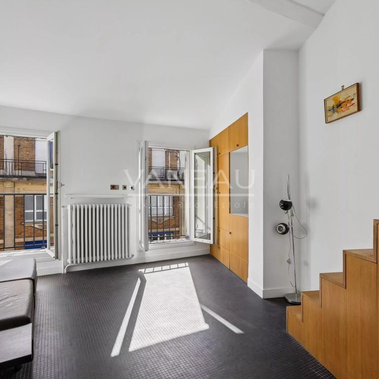 PARIS VI - Charmant deux pièces