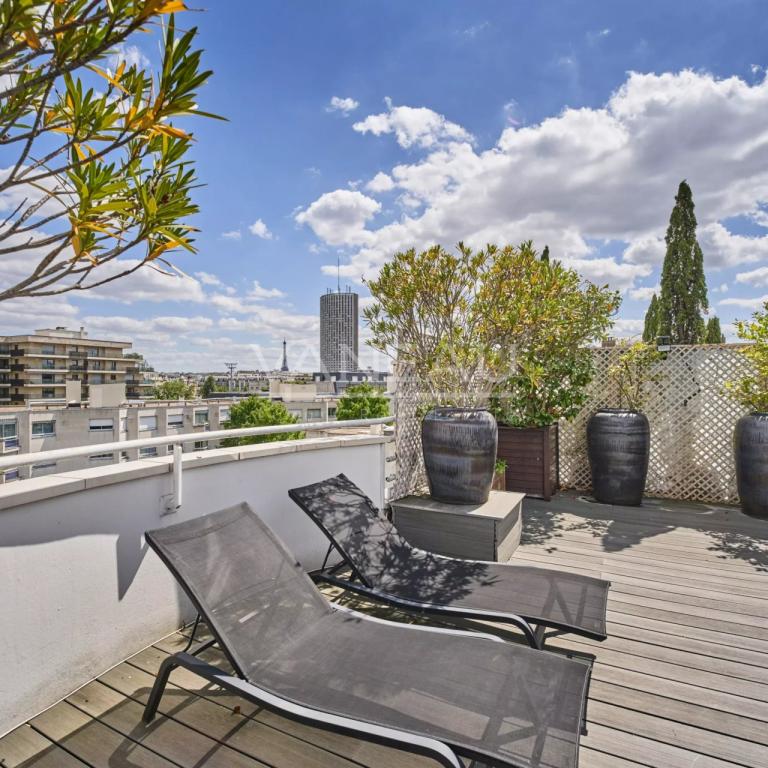Neuilly-sur-Seine - Les Sablons-Penthouse-Terrasses-Vues tour Ei