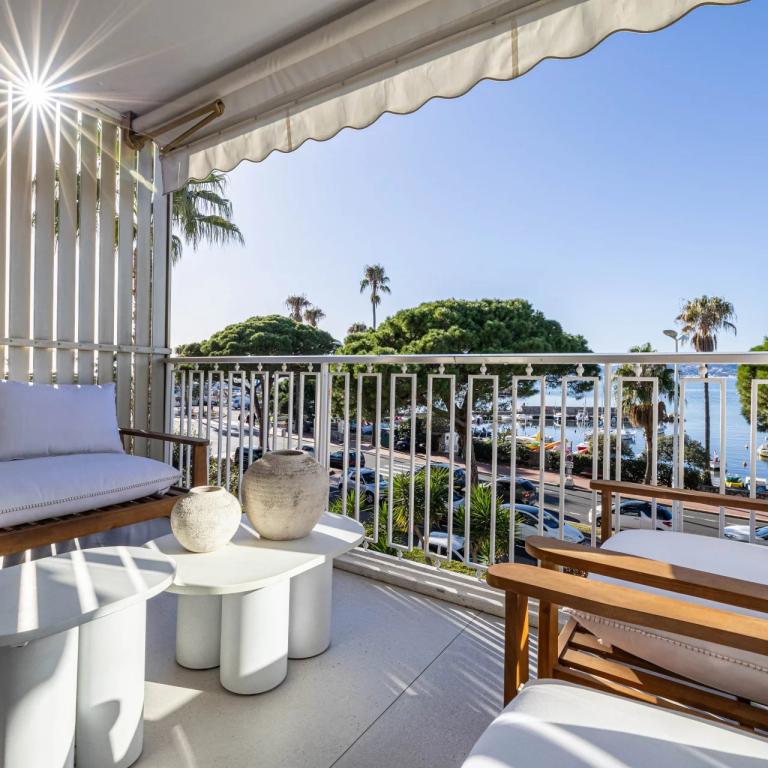 CANNES CROISETTE APPARTEMENT A VENDRE